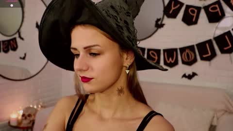 Im Wendy online show from 10-31-25, 09:49