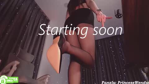 Snapshot of wendyemily chatting on 02-06-26, 05:01 wendyemily online show from 02-06-26, 05:01