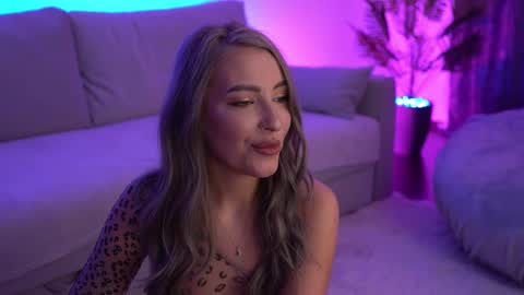 Wendy online show from 02-23-25, 08:06