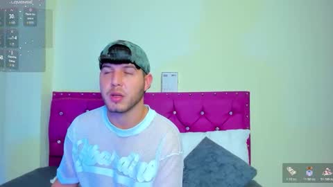 Snapshot of wendyyhot69 chatting on 02-09-26, 08:24 wendyyhot69 online show from 02-09-26, 08:24