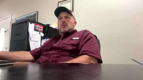 Snapshot of wes40960 chatting on 09-12-25, 09:37 wes40960 online show from 09-12-25, 09:37