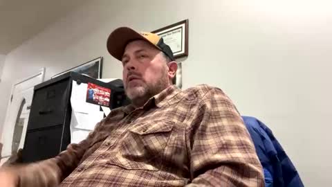 Snapshot of wes40960 chatting on 11-03-25, 11:48 wes40960 online show from 11-03-25, 11:48