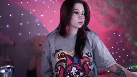 little girl who is always rightLisa online show from 12-19-24, 02:01