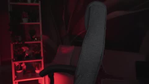 little girl who is always rightLisa online show from 10-15-25, 02:11