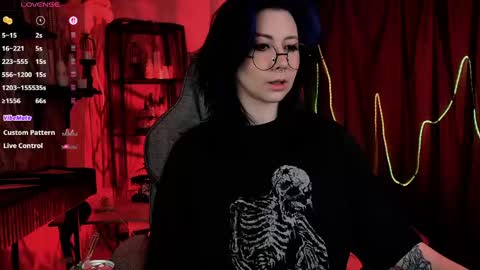 little girl who is always rightLisa online show from 04-29-26, 01:10