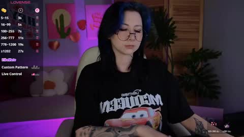 little girl who is always rightLisa online show from 05-13-26, 01:36