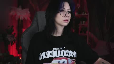 little girl who is always rightLisa online show from 05-22-26, 01:24