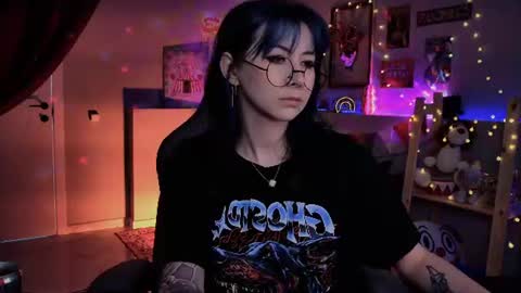 little girl who is always rightLisa online show from 07-02-26, 01:16