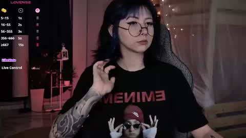 little girl who is always rightLisa online show from 07-23-26, 01:41