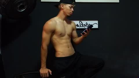 wesley_77 online show from 05-28-26, 04:32