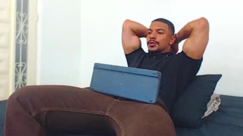 Wesley Rogger online show from 10-27-25, 09:52