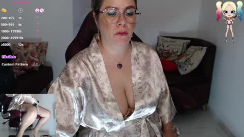 Snapshot of wet_liss chatting on 01-10-25, 02:57 Diva online show from 01-10-25, 02:57