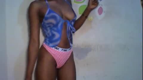 Bella online show from 10-31-25, 08:32