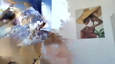 Snapshot of wet_rose001 chatting on 01-18-26, 01:37 Rozie online show from 01-18-26, 01:37