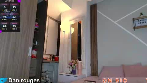 Mia and Dylan online show from 11-17-25, 04:29