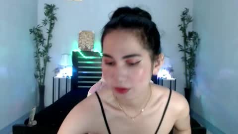 Snapshot of wetcumnaughty69_rihanna chatting on 09-26-25, 03:54 Rihanna online show from 09-26-25, 03:54