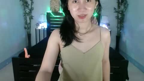 Snapshot of wetcumnaughty69_rihanna chatting on 09-28-25, 01:27 Rihanna online show from 09-28-25, 01:27