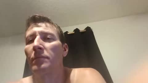 Snapshot of wetduck77777 chatting on 05-01-26, 08:52 wetduck77777 online show from 05-01-26, 08:52