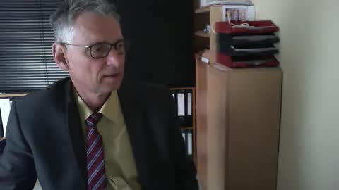 Franz online show from 04-24-26, 06:49