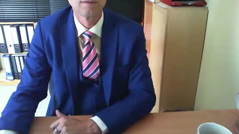 Snapshot of wetsuitedman chatting on 06-09-26, 08:04 Franz online show from 06-09-26, 08:04