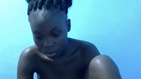 Snapshot of wetter_pussy chatting on 10-11-25, 07:45 Liz online show from 10-11-25, 07:45