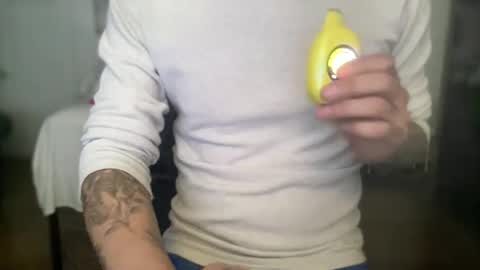 Snapshot of weweeworld chatting on 12-23-25, 10:24 weweeworld online show from 12-23-25, 10:24