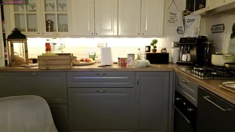 Victoria Maria online show from 01-19-25, 09:23