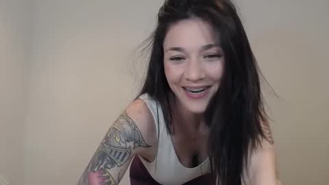 Snapshot of whisperbell chatting on 12-07-24, 12:19 C A R O L online show from 12-07-24, 12:19