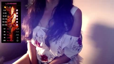 Snapshot of whisperingfire chatting on 11-29-25, 07:33 Mel online show from 11-29-25, 07:33