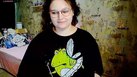 Snapshot of whisperinthedarkk chatting on 09-10-25, 03:17 whisperinthedarkk online show from 09-10-25, 03:17