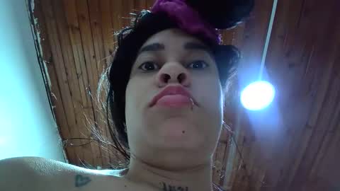 Snapshot of white_sexy_ chatting on 10-18-25, 11:11 white_sexy_ online show from 10-18-25, 11:11
