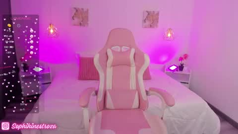 Snapshot of whiteatenea chatting on 03-03-25, 08:05 whiteatenea online show from 03-03-25, 08:05