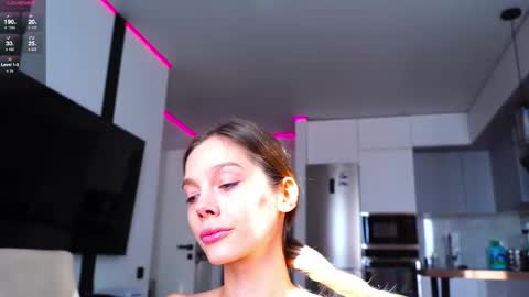 Kate  online show from 11-27-25, 07:32