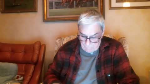 whitebriefs009 online show from 01-22-25, 05:49