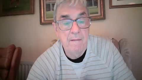 whitebriefs009 online show from 09-28-25, 07:36