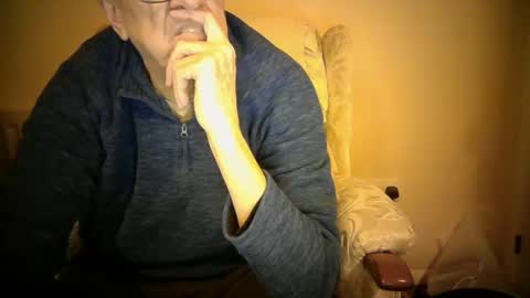 whitebriefs009 online show from 12-03-25, 04:27