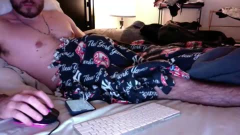 Snapshot of whitebubblebutt44 chatting on 11-17-25, 01:33 whitebubblebutt44 online show from 11-17-25, 01:33