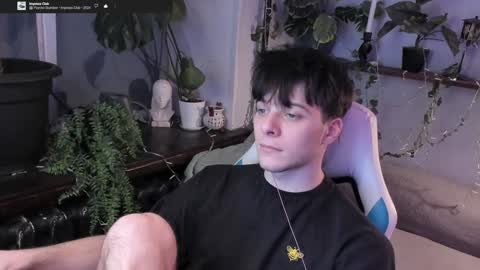 Gus online show from 12-18-24, 06:25