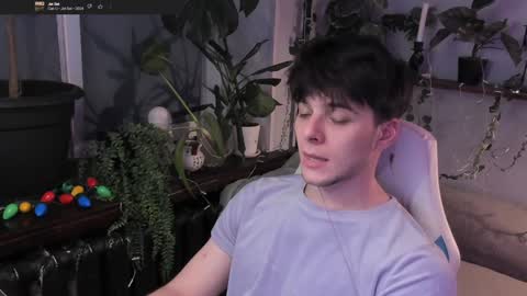 Gus online show from 12-21-24, 06:34