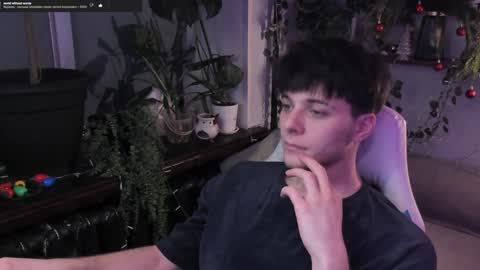 Gus online show from 12-28-24, 07:43