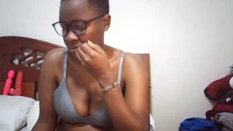 whitney_ly online show from 08-04-26, 06:27