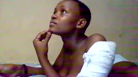 Snapshot of whitneyrose254 chatting on 06-02-26, 12:12 whitney online show from 06-02-26, 12:12