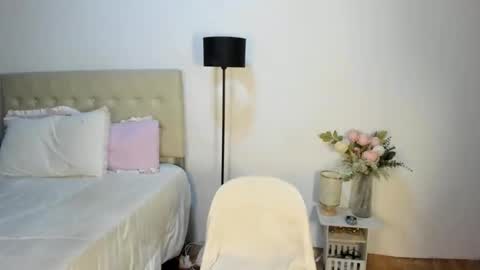 Arra Brown online show from 02-24-26, 08:34