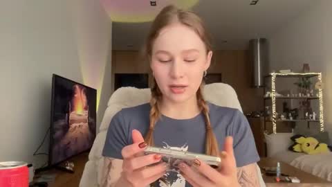 Alisa online show from 11-06-25, 07:20