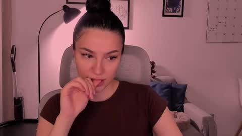 Snapshot of whoislulu chatting on 02-22-26, 07:01 whoislulu online show from 02-22-26, 07:01