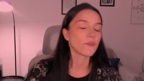 whoislulu online show from 04-20-26, 06:31