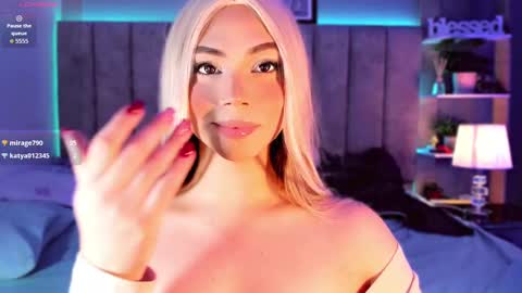 whoisshe_ online show from 10-18-25, 07:20