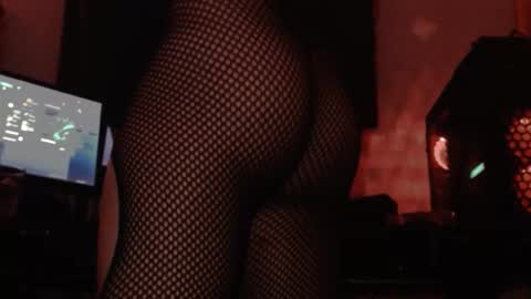 Snapshot of whoknowssss99 chatting on 11-02-25, 12:57 whoknowssss99 online show from 11-02-25, 12:57