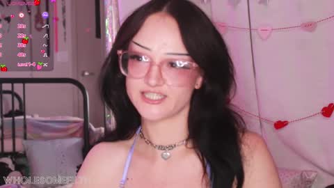 Snapshot of wholesomefilth chatting on 02-13-26, 03:24 Zoe Grace online show from 02-13-26, 03:24