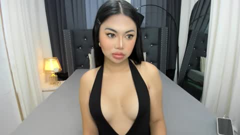 Sofia online show from 11-18-25, 05:23